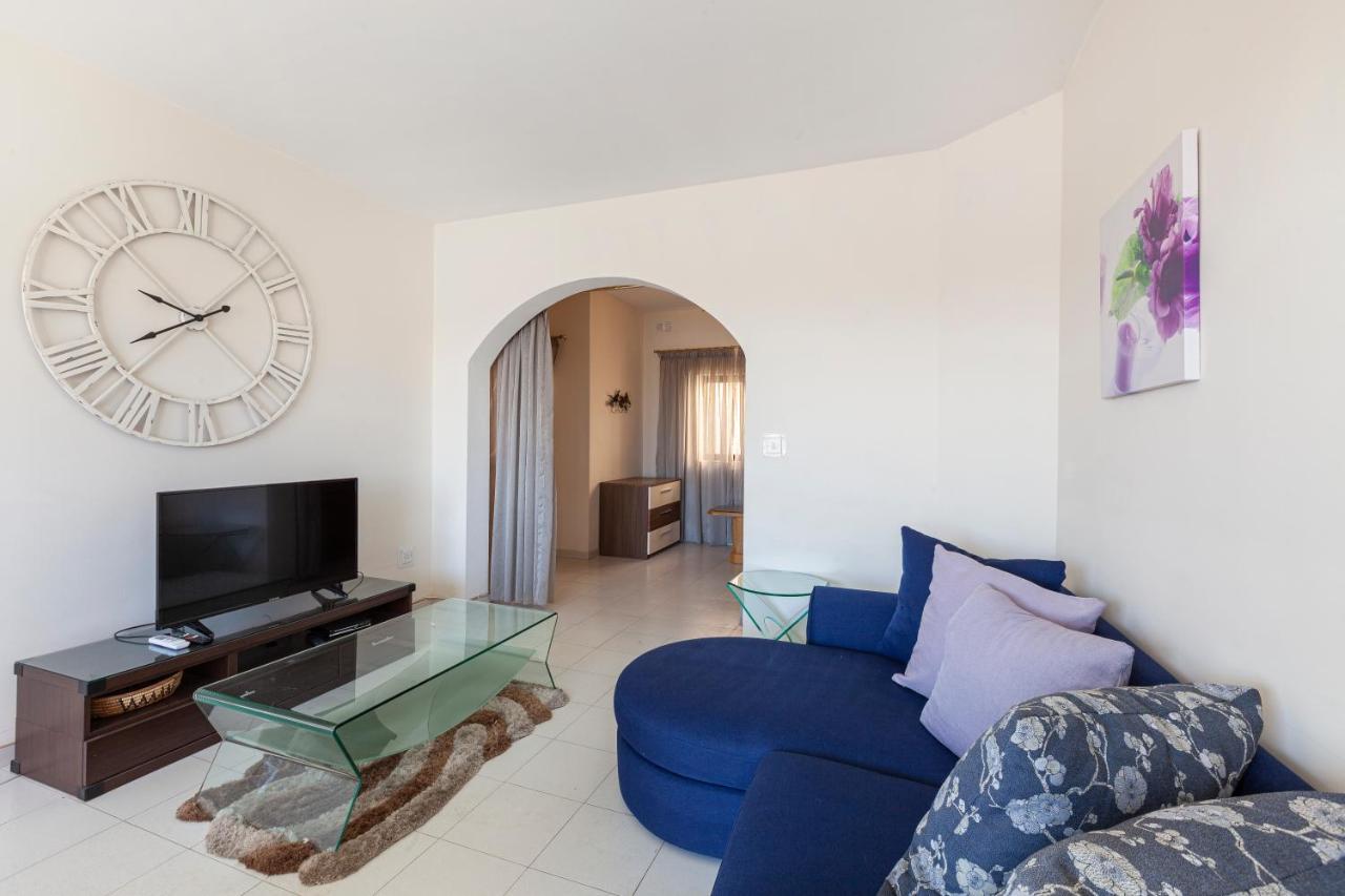 Ferries Apt, With Beautiful Views Ac & Wifi By 360 Estates Apartment *