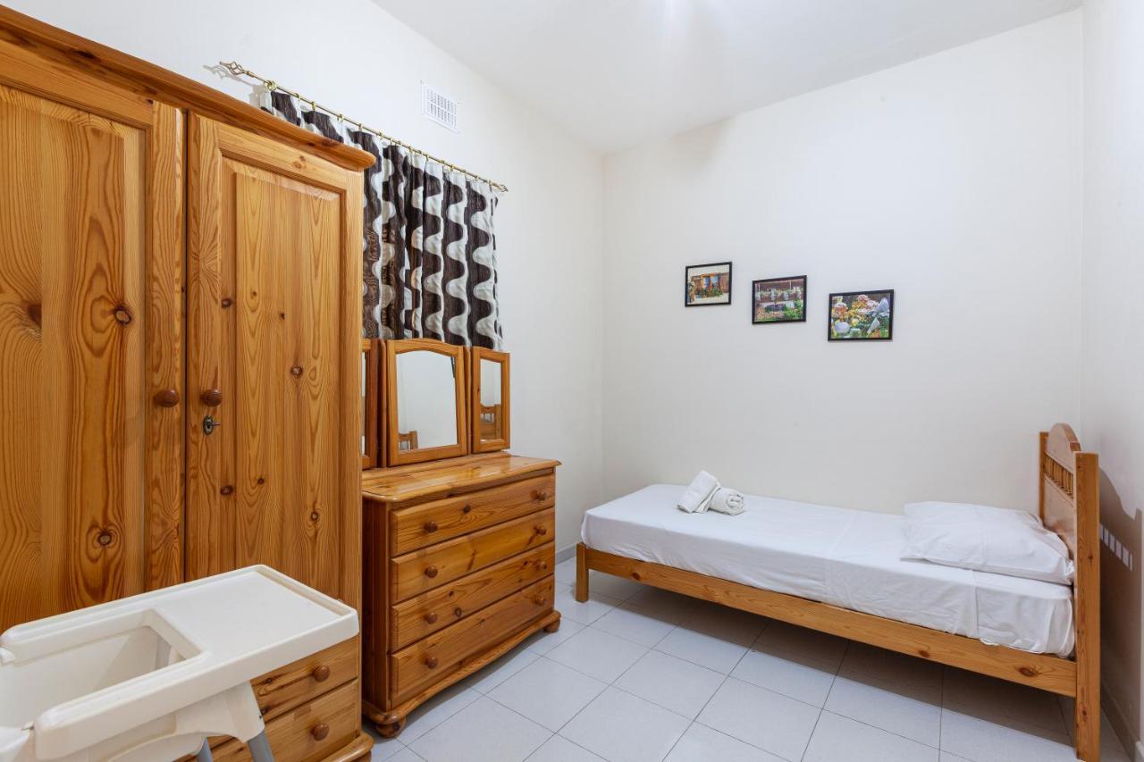 Apartment Ferries Apt, With Beautiful Views Ac & Wifi By 360 Estates