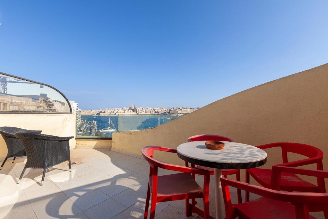 Apartment Ferries Apt, With Beautiful Views Ac & Wifi By 360 Estates Sliema