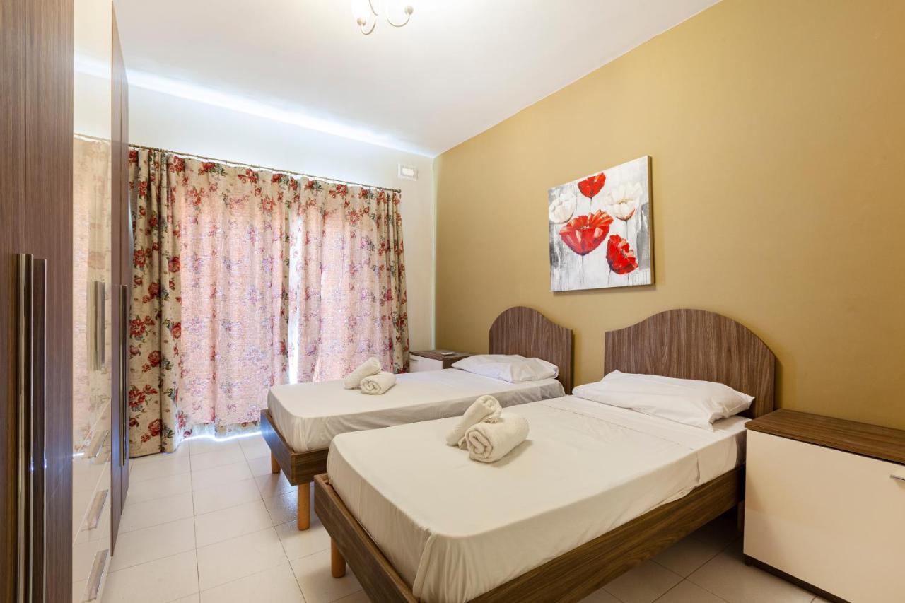 Ferries Apt, With Beautiful Views Ac & Wifi By 360 Estates * Sliema